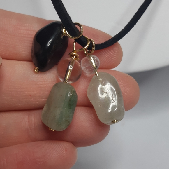 Genuine Onyx, Clear Quartz, Green Agate Wire Wrap Necklace - Picture 6 of 6